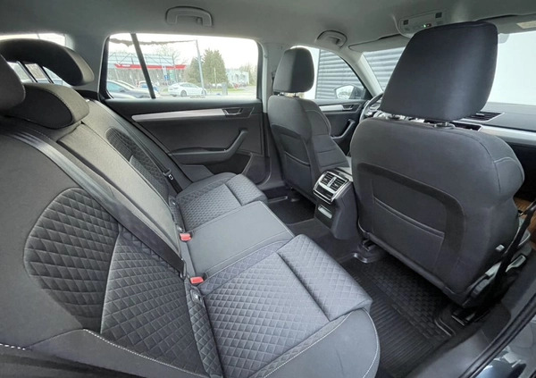 Skoda Superb cena 134900 przebieg: 77880, rok produkcji 2021 z Radymno małe 631